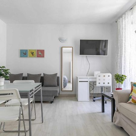 Acogedor Y Centrico Estudio Appartement Madrid Buitenkant foto