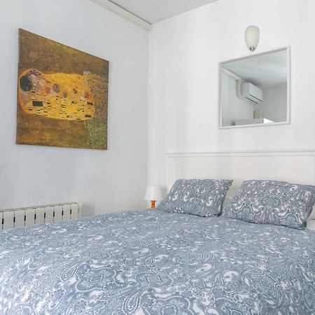Acogedor Y Centrico Estudio Appartement Madrid Buitenkant foto