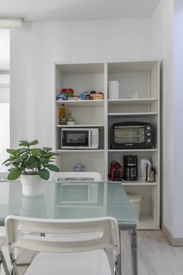 Acogedor Y Centrico Estudio Appartement Madrid Buitenkant foto