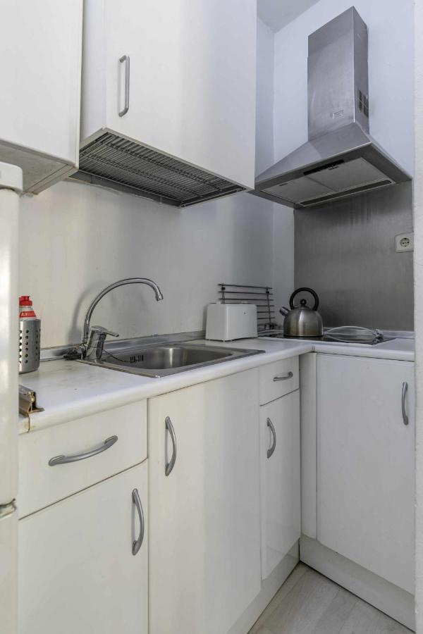 Acogedor Y Centrico Estudio Appartement Madrid Buitenkant foto