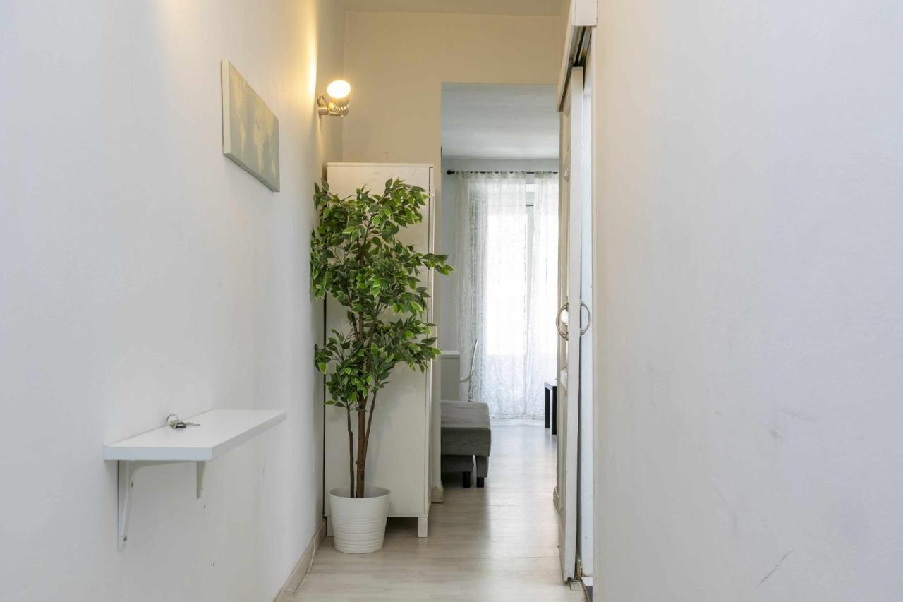 Acogedor Y Centrico Estudio Appartement Madrid Buitenkant foto