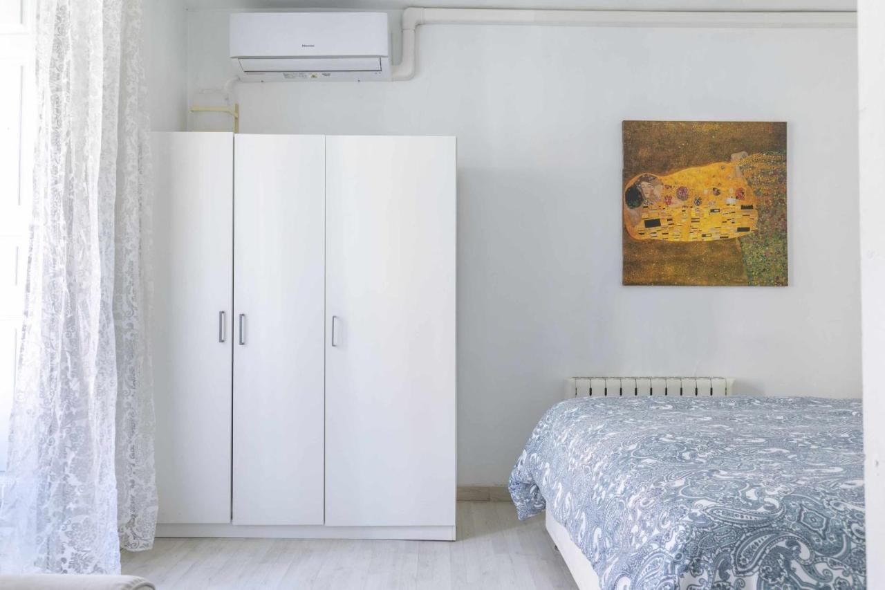 Acogedor Y Centrico Estudio Appartement Madrid Buitenkant foto