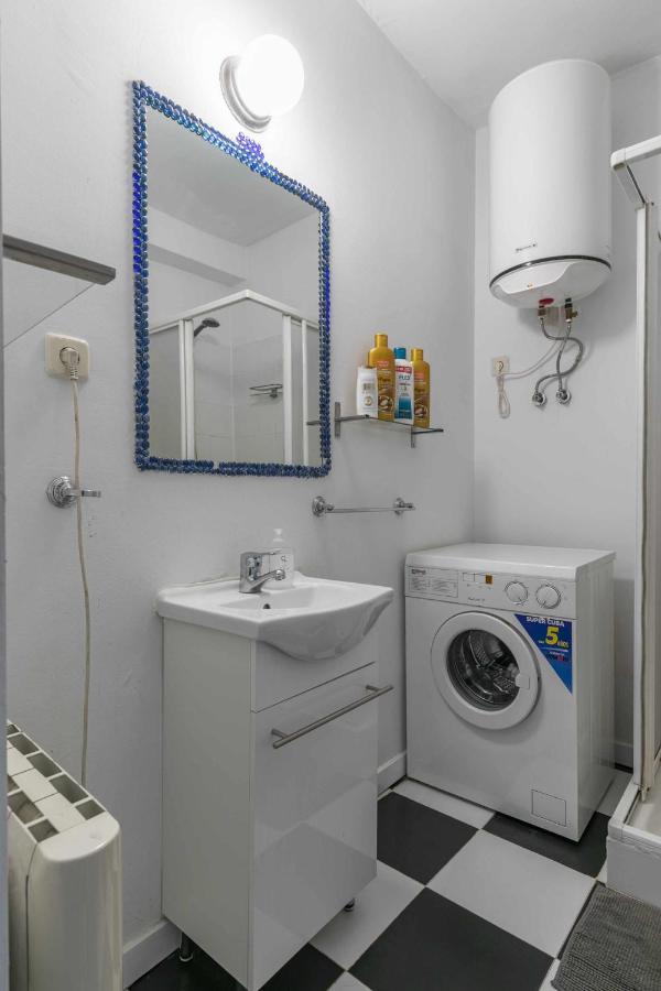 Acogedor Y Centrico Estudio Appartement Madrid Buitenkant foto